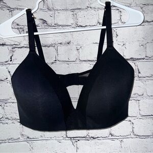 Lively All Day Deep V Wireless Bra Size 38DD